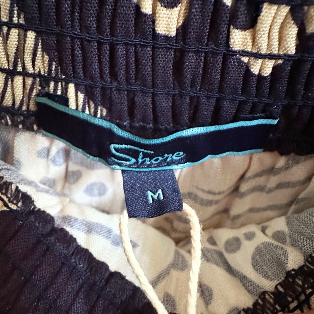 Tropical Print Mini Dress with Smocking at Chest - Size M - Navy and Cream - Picture 3 of 4